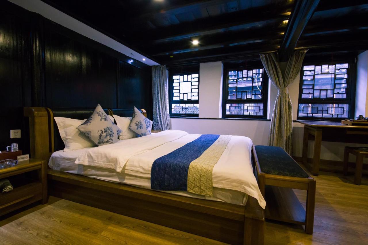 一方砚-旅拍体验民宿 Fenghuang Exterior photo