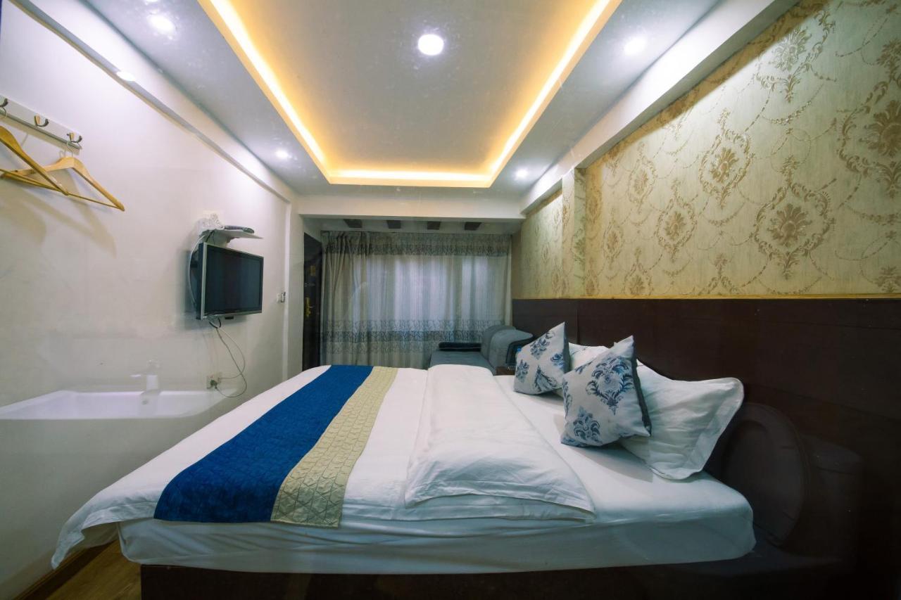 一方砚-旅拍体验民宿 Fenghuang Exterior photo